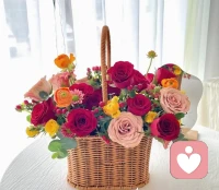 生活，充滿了不確定性。人生的本質(zhì)，就是不確定性。而人的本性，往往是追求確定性（安全感）。雖然改變不了事實(shí)，卻可以改變自己。擁抱不確定，正是生命的意義。配圖