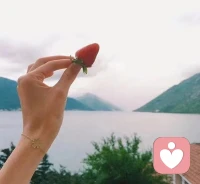 什么是教養？真正的教養，不是往外看，是往里看。對自己有要求，再把這種要求，潛移默化成做人做事的準則。我們常常習慣用自己慣有的認知，去片面地評價別人。可是歸根結底，教養應該是先對自己有要求，然后才是別人。把它放到每個人的生活里，無非就是細節里面見真章。配圖