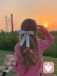 如果你要選擇前方，那就不要再留戀過去的溫暖，帶上你的倔強與驕傲，就像向日葵迎著太陽，你也要迎著遠方。加油！配圖