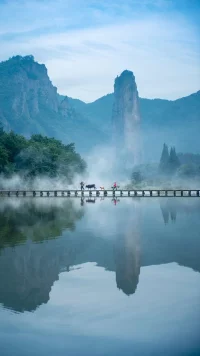 不要去選擇沉默，因?yàn)樗且环N傷害……配圖