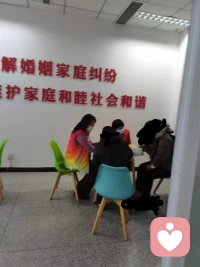 作為婚姻調解工作者，我經常說的一句話是：誰不愿意離婚，誰就得在婚姻里做出妥協。你們覺得有道理不？配圖