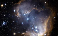 世界很大，就像星空一樣浩瀚無垠，不會因為一顆星星的缺失就暗然失色，亦不會因為一顆星星的點亮就光茫萬丈。配圖