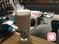 順境中善待別人，逆境中善待自己。配圖