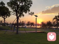 笑而不語是經(jīng)歷太多后的隱忍！痛而不言是失望太多后的沉默！配圖