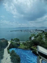 不給別人帶來(lái)煩惱是一種慈悲，不給自己帶來(lái)煩惱是一種智慧配圖