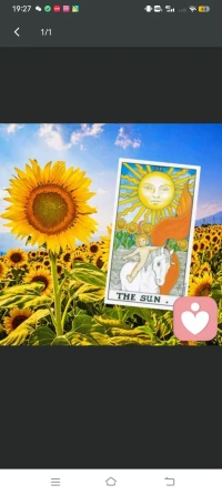 太陽一張充滿活力的牌？
表示有著小孩的心態(tài)，是開心的表達［吡牙］而且是博愛及沒有偏見，令到你在眾人中變得閃亮甚至本身光芒讓人無法直視，這樣有機會令你交得自大，看不到自己的瑕疵，令人無法接近，所以注意不要過度［敲打］［愛心］要緊記自己的初心，活出自我［玫瑰］配圖