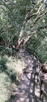 同樣的一副畫，有的人認(rèn)為是風(fēng)景，有的人認(rèn)為是狗不拉屎的地方，那只代表她個(gè)人的好惡而已配圖