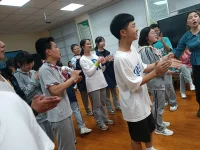 接下来我会持续分享我在线下的大量个案，来访者相关信息隐藏，欢迎交流明天分享：我个人原创作品，【心理暗示】有想要交流学习成长的点爱心留言配图