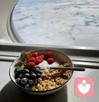 每天也在看國外的朋友傳授陽過好幾輪的經驗……
順其自然吧！不是躺平聽天由命，而是該走該來坦然無懼。
盼再自由去飛，是內心堅持的最大動力……配图