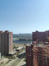 北京的風有多大，天就有多藍……
經歷了連日的沙塵漫天，終見碧空朗朗
如同人生的很多事一樣，混沌過後，終將一片澄明……配圖