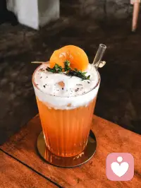 人心就像容器，裝的快樂多了，那么郁悶自然就少了。配圖