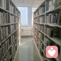 人皆有弱点，有弱点才是真实的人。认为自己没有弱点的人，一定是浅薄的人。大家都认为没有弱点的人，多半是虚伪的人。