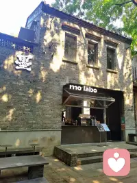 應變力是一種能力，更是一種智慧。應變力是適應變化的能力，這個世界上，唯一不變的東西就是變。人生隨時都有大大小小的變化，適應變化的能力，能讓我們更平和快樂地面對生活。———一個陪你成長的陌生人配圖