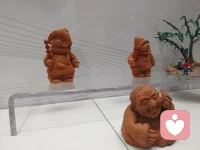 家庭教育中，遵循孩子的成长规律，尊重孩子的需求和感受，按照孩子的节奏陪伴他、与他互动，这就是接纳，也是爱。配图