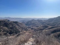 一個人若能夠發(fā)現(xiàn)自己情感的真實面，以成熟、理性的心重新體味母愛和友誼，永遠(yuǎn)保持一種健康的心態(tài)，把自己的成長與廣闊的社會進步聯(lián)系在一起，他就一定能夠戰(zhàn)勝自己的非理性情感，在人生道路上充滿信心，取得一個又一個成功。配圖