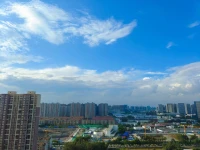 一個人在覺醒之前，
總是無法避免地照著父母的樣子找伴侶，
哪怕對方外在看起來跟父母很不一樣，
內核也可能是相同的。配圖