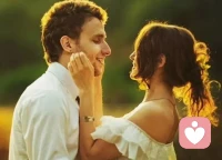 突然發現，現在很多人會覺得婚姻并沒有想象中的那么幸福，以至于總是恐婚。要知道，所謂幸福的婚姻，是蕓蕓眾生每個人的追求亦是每個人的理想，憑什么你會覺得婚姻就一定會幸福？憑什么你會認為別人會幸福的婚姻，你就應該也會？首先你要明白，幸福不是理所當然的，而是極其難得的。比如：心心相惜的兩個人，你可曾見到有多少對？我走南闖北遇人無數，二十來年都不曾見到過一對，這是何其的稀有？因為，能做到心心相惜的兩個人，這對彼此的要求是非常的高；無論是三觀，還是思想，又或者是興趣愛好，都要在同一個頻率上，能遇到只能說是幸運，遇不到才實屬正常。說到底，不讀書就想著考清華北大，不上進就想著發財暴富，你覺得可能嗎？還有那些自己都還不知道怎么去愛一個人，也不懂得怎么去維護一段關系，就天天幻想著幸福，這不覺得可笑嗎？更別提，一開始就注定悲劇的婚姻，又怎么可能走向一個好的結局？一紙婚約，多少都是因為父母之命？而自身一點擔當都沒，就敢盲目嫁娶？記住，婚姻不是人生的避難所，也不是愛情的墳墓，婚姻就是平凡的生活；想要幸福請用心，請自覺，請珍惜。配圖