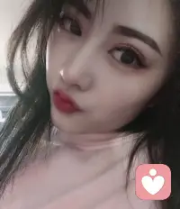 一個人怕孤獨，兩個人怕辜負配圖
