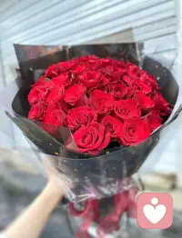 在這個世界上，無論你如何努力，總會有人對你的選擇、行為和想法提出質(zhì)疑，總會有人誤解你，忽視你的努力，批評你的決定。不論你怎樣解釋，怎樣理論，都無濟(jì)于事。因為，有些人看什么都不順眼，而有些人則會欣然接受你的一切。配圖