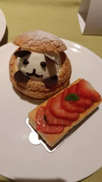 愿我們終將成為我們想成為的人，哪怕荊棘再多，太陽再烈，風雨再大，只要能嗅到彼岸的花香，什么都是值得的。配圖