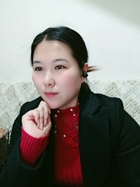 当一个人尝尽了，社会的无情，人心的险恶，经济的压力，婚姻的不堪，你终会领悟到，放下执念，善待自己。唯有读书和赚钱，才是一个人最好的修行，前者使人不惑，后者使人不屈。——稻盛和夫配图