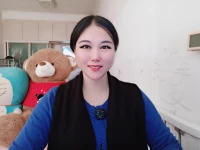 做自己就够了，不要用自己的观点强行对别人道德绑架人和人成长的环境天差地别每个人也各有各的三观和苦衷所以最好的相处状态就是能够接受彼此的不同配图
