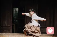 差不多每個叛逆少年問題孩子，都是好孩子。?他們委屈壓抑了自己，來喚醒家長。配圖