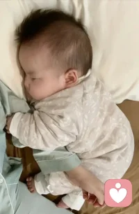 笨有笨的好处。

世人常以聪明为傲，以愚笨为耻。


殊不知，好笨而不迁，才是高级的处世之道。


就像龟兔赛跑，赢到最后的，往往都不是所谓的聪明人。配图