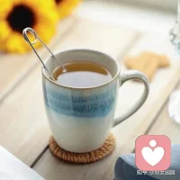 用自我暗示欺骗我们的大脑
这一点的确很有趣，可能很多人都不知道，例如如果你昨晚没有睡好，那么就告诉自己睡好了，也许这听起来有些滑稽，但是效果却是非常的好，因为美国心理学家协会专家表示，我们的大脑有两个部位，一个叫做前额叶皮质，负责决策，一个叫做腹侧纹状体，负责激励，而自我暗示可以让大脑我们产生心情愉悦的状态，让我们对接下来的行动有动力去执行，提高我们的执行力！配图