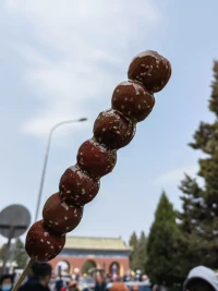 開始變得拖延 ，睡眠質量下降 ，飲食習慣發生改變，出現選擇困難 ，變得不愛收拾……如果有以上跡象的出現，說明您的內心已經到了情緒的臨界點 ，此時需要好好關愛自己，為你的情緒找到出口。配圖