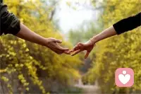 婚姻是一場沒有地圖的旅行，前面是暗礁險灘、沼澤泥濘，還是陽光大道，我們真的不得而知，怎么辦呢？平時只有都去學習、去經營、去掌握有效的方法，當我們遇到問題的時候才能夠科學的應對，用智慧取勝。配圖