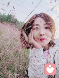 少年時，接受父母的平凡；中年時，接受自己的平凡；晚年時，接受子女的平凡配圖