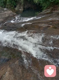 忘卻生活的茍且，何須詩與遠方？城郊的這處幽境與清流，是我調理煩雜心緒的藥方。配圖