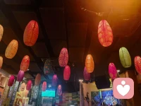 读书是一种享受，会读书的人能够从书中吸取知识的甘露，得到无穷的快乐！配图