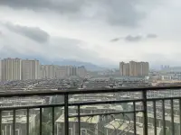 很多事，現在想得再通透，也只是現在會用多個角度去看當初之事，讓你明白每個角度出發，產生的事態是不一樣的，因此你會慢慢放下執念和怨恨及敵對，可當初那種委屈產生的感覺是抹不掉的，因為真實的事態和留下的感覺是兩回事配圖