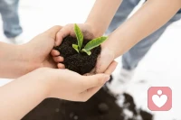 意大利教育家蒙臺梭利博士說，每種性格缺陷都是由兒童時期經受的某種錯誤對待造成的配圖