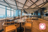 潛意識正在操作我們的人生，而我們卻稱之為命運。從我們的童年開始，潛意識會慢慢地將生活經驗積累、固化成真實的內在心理特征，“投射”到我們自身和周圍的事物中，影響你的認知和行為。主宰我們的不是命運，而是我們的潛意識。配圖