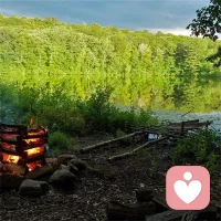 生活中有些人不善于用嘴巴來樹立微信，但是他們可以讓耳朵來幫忙，如果是真心的，又何妨不交個朋友呢？配圖