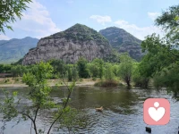 締造一個安全的網格支持，包含家庭、朋友以及身邊的每個成員，也許是最好的外力扶持。沒有安全，一切對恐懼情緒的控制都是徒勞的。安全是一個由內向外又由外反饋向內的情感傳遞，關系中的每個人都要小心翼翼甚至是完全地去支持和關愛一個人才能有安全感。有了安全才會去接受自己的過去乃至當下，不再重現和懼怕以及拒絕記憶。將所有的創傷記憶全盤挖出并予以一一分析，直到不再害怕。最后建立新的關系和生活，勇敢地去面對真實的世界。配圖