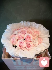 经历是改变不了的事实，经历带来的情绪也没办法消除，所以情绪总是反复。这个很正常，抗拒是本能，不是解决办法，而是逃避，不想接受现实压力的表现。何必因为抗拒情绪，而陷入更深的情绪之中呢，情绪接受它就好了配图