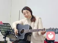 所謂的幸福——
和相愛的人在喜歡的城市一起做喜歡的事業！配圖