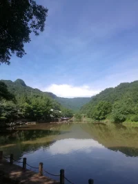 有目标，才会充满力量，才能够成就自己和他人，在实现目标的旅程中，我们才会感到充实，美妙。配图