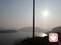 心情好了，到哪里都能看到美景的風景，心打開了，每天心里都充滿了陽光，我愿做你忠實的聽眾，做你忠實的朋友，我愿分擔你的憂愁，把我的快樂心得分享給你。等你，我有緣的遠方的朋友，一切可以重新開始，不管你處于何種境地，面臨何種困難，請相信我，朋友，也請想信你自己，因為你自己是你最珍和最容易忽視的朋友，我愿意為你服務。配圖