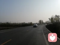 大自然是我們心靈的最好的療養師，因為我們人也是自然的一部分，讓我們的心回歸自然，抵達本真，找回自我，一切釋然，回來之后再面對生活工作中的瑣碎，心寬之后一切煩惱都忽然覺得不值一提了。配圖