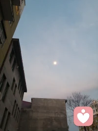 月亮，你好配圖