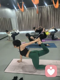 即使最低谷，也有陽光在等你，生活～總會給你答案，加油??配圖