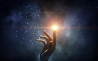當我們得到了內在的成功，外在的成功才能被預期。成功在我們道路的盡頭到來，如果我們走在正確的路上，成功便會靠近并在最終點與我們相遇。配圖