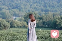 愤怒会给你力量去改变现状；悲伤让你体验失去，提醒珍惜现在已经拥有的；痛苦是改变的信号，指引你去找寻新的方向；焦虑提醒你事情很重要；委屈表示，你要多为自己考虑，照顾好自己。配图