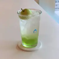一个人对自我有着清醒的认识，就会知道自己想的是什么，干的是什么，自己能力多大，潜力多大，存在存的缺点在哪，应向哪方面努力，从而给自己确定一个正确的人生目标并为之奋斗，最后达到光辉的顶点。配图