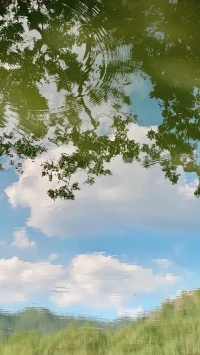 不去審視別人的不堪，也是一種善良。配圖